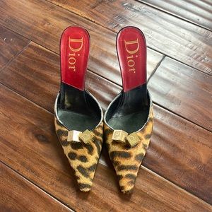 VINTAGE DIOR HEELS